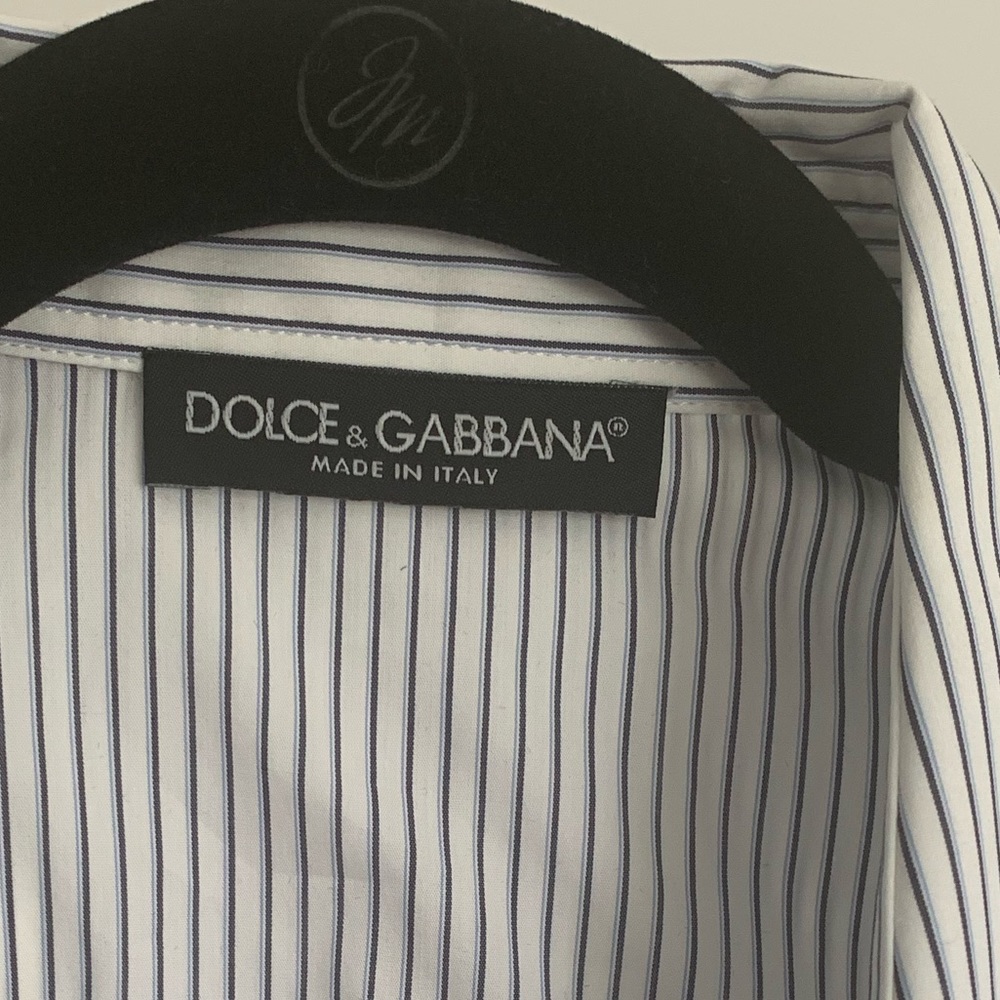 Button down - Picture 3 of 4